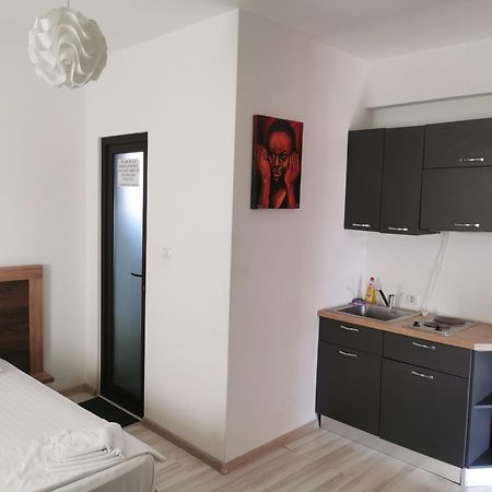 Hotel Ipsilanti Jászvásár Kültér fotó