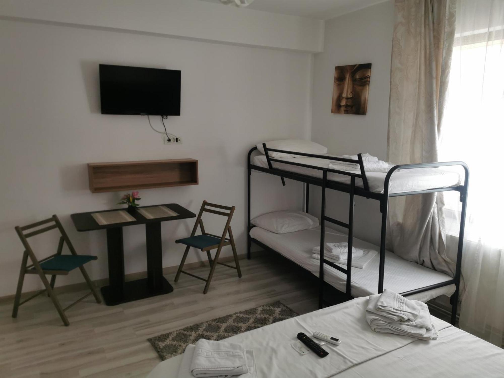Hotel Ipsilanti Jászvásár Kültér fotó