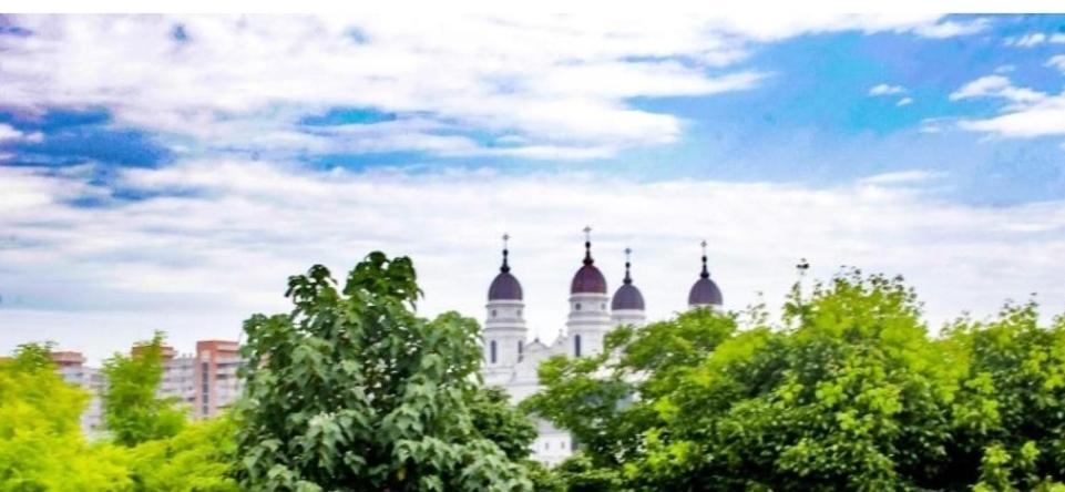 Hotel Ipsilanti Jászvásár Kültér fotó